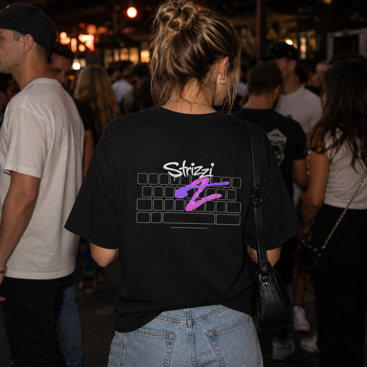 Strizzi Boutique "Swipe Off" - Unisex classic tee Hinten