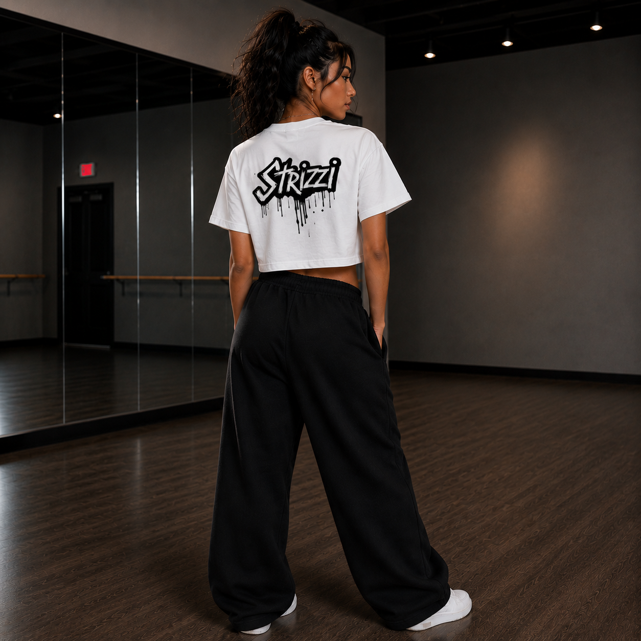 Strizzi Boutique "Scream" - Women’s crop top Hinten