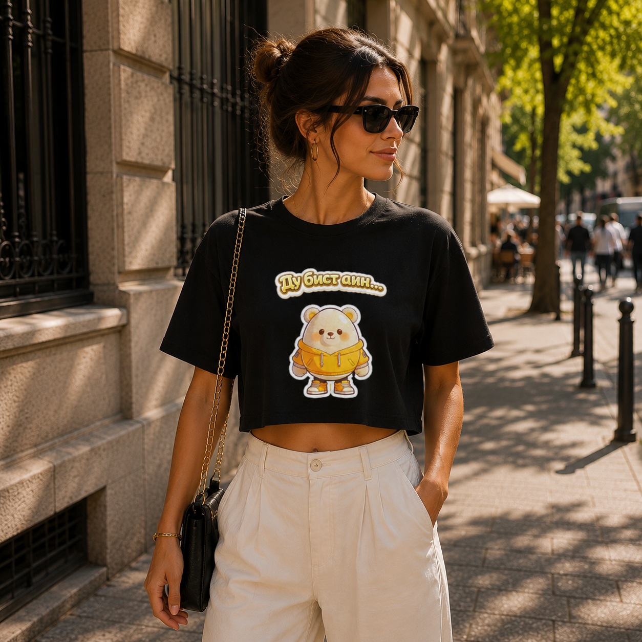 Strizzi Boutique "Eierbär" - Women’s crop top KYR Vorne