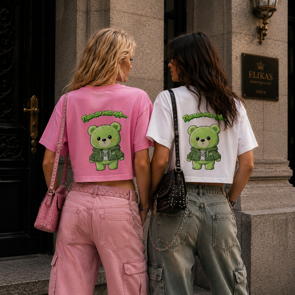 Strizzi Boutique "Hustinettenbär" - Women’s crop top KYR Hinten