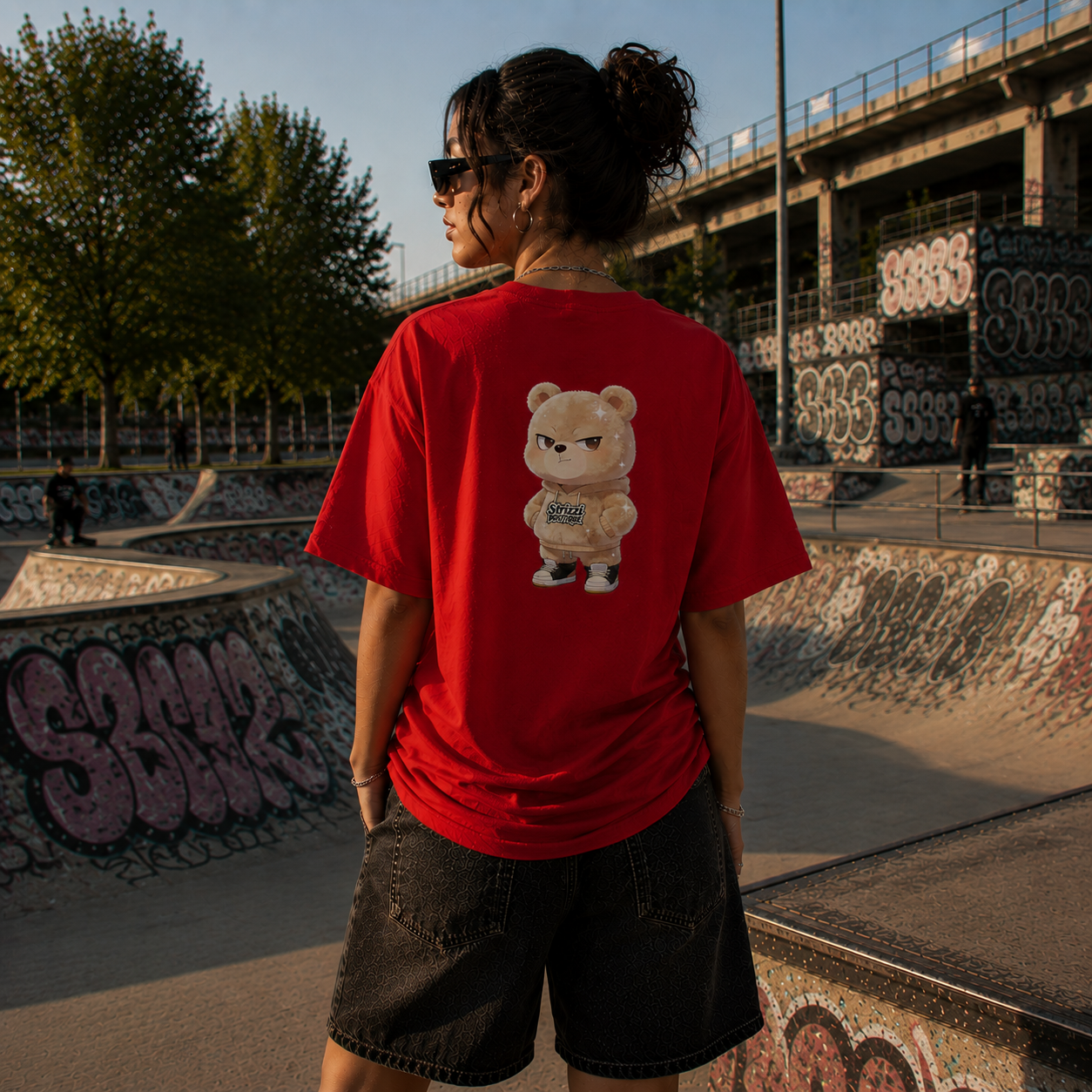 Strizzi Boutique "Putzbär" ohne Schrift - Unisex classic tee Hinten