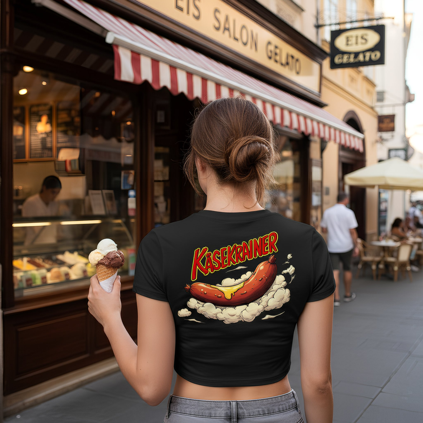 Strizzi Boutique "Käsekrainer" Deutsch - Women’s crop top DE